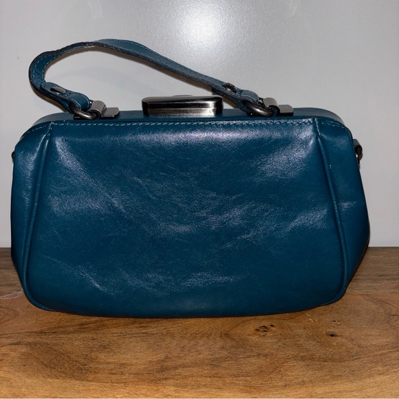 Patricia Nash gracchi Teal tooled Embossed Leather Handbag - Picture 4 of 7